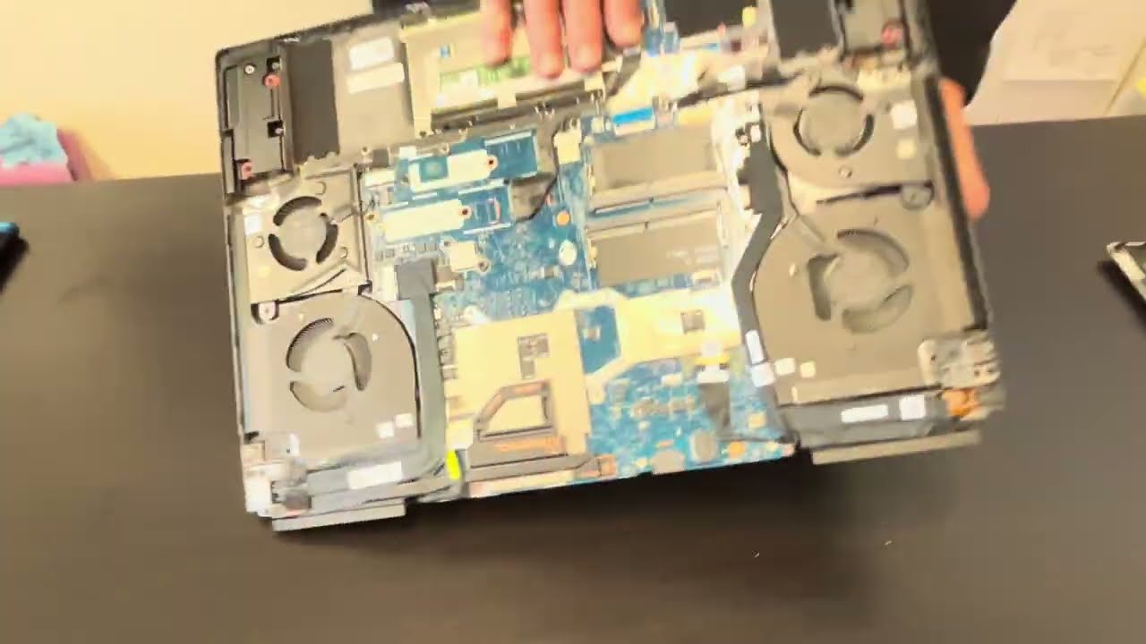 Alienware x17 R1 Laptop. Quick teardown, fix, repair, upgrade: memory, SSD, Motherboard, LCD Battery
