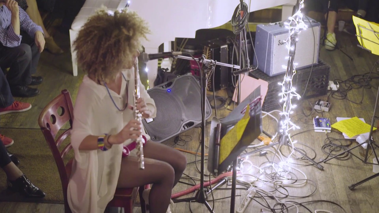 The Hum: Domenica Fossati, Kendra Morris and Allison Miller