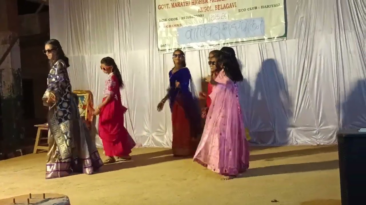 5 th class school girls dance 🥰💖 angol 6no school 🏫#
