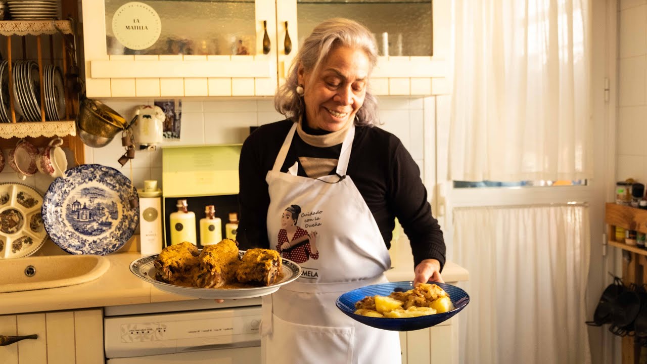 Codillo asado con papa encebolla' - de An Cá Carmela - por CARMEN GAHONA