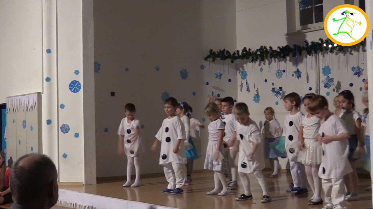 ZŠ Petra Bezruče Třinec  -  KOUZELNÝ ADVENT 2018  -  vystoupení 1. třída