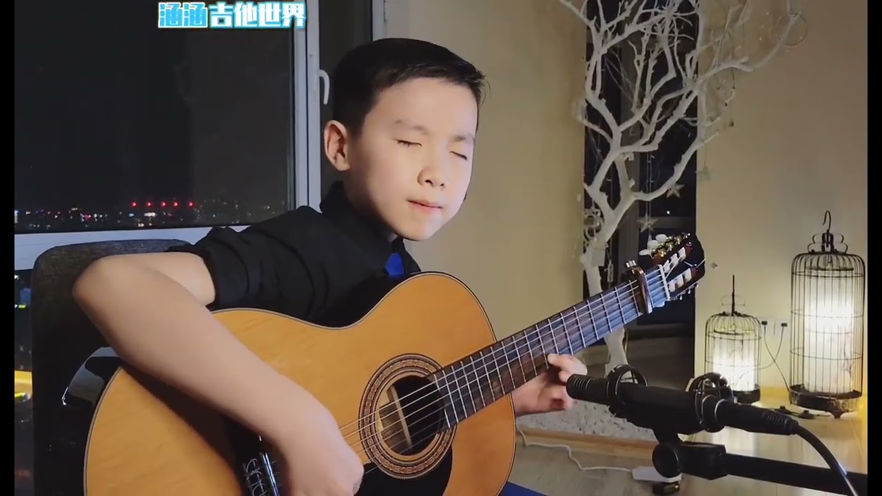 (Pharaon) When you're 9 years old and the GipsyKings give you an Olé!. #flamenco #guitar #guitarist 