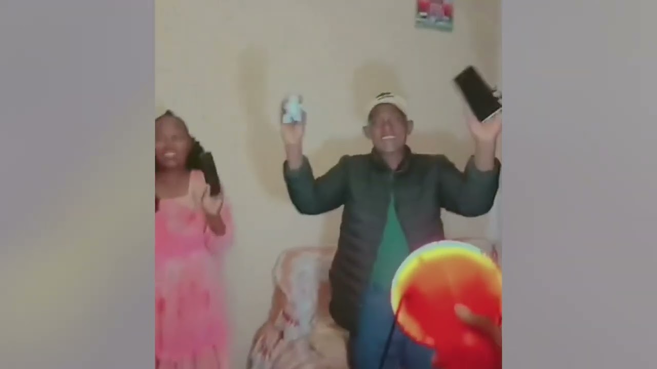 Xionger asked Roza to buy a cell phone for his in-laws.