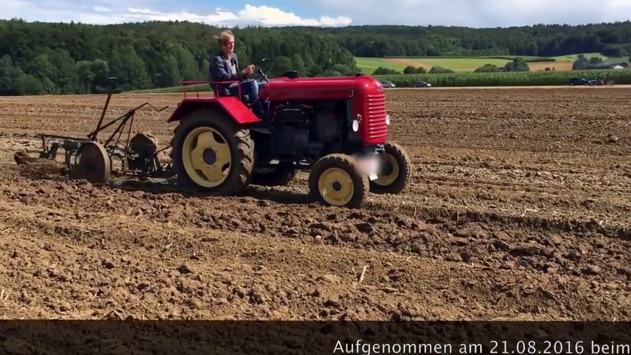 Steyr 182 Export beim Pflügen