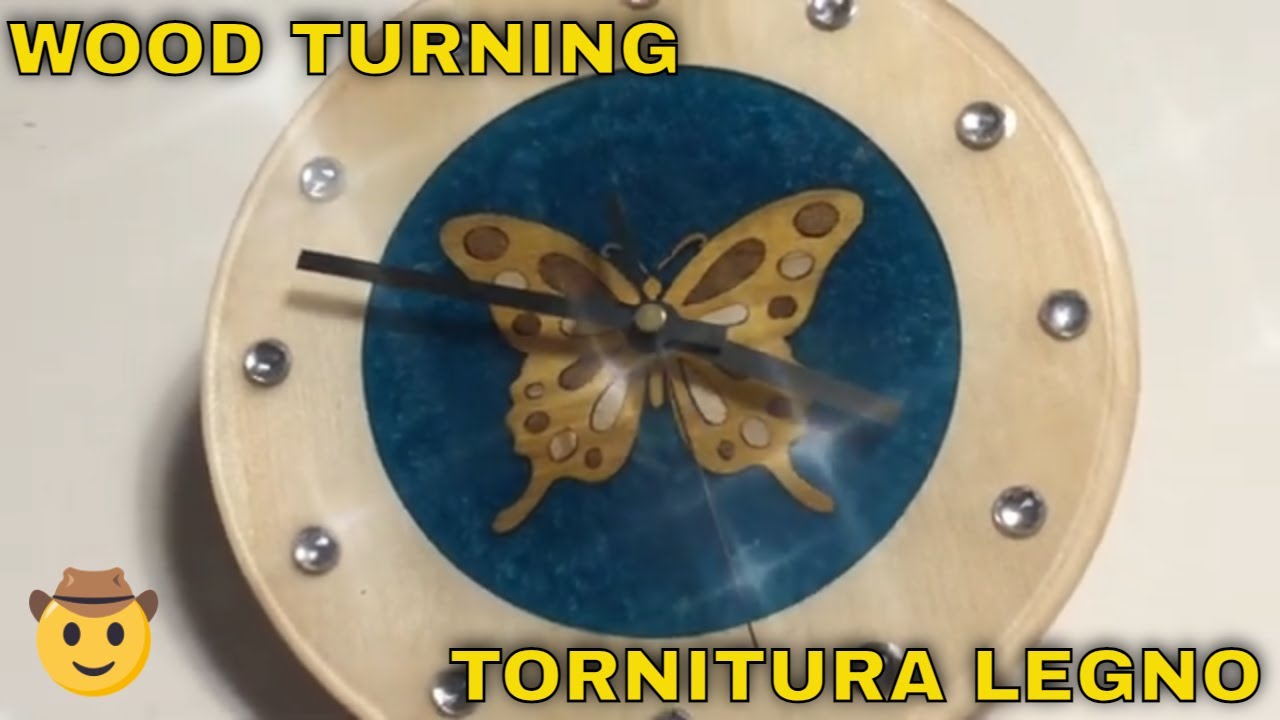 Orologio farfalla in legno