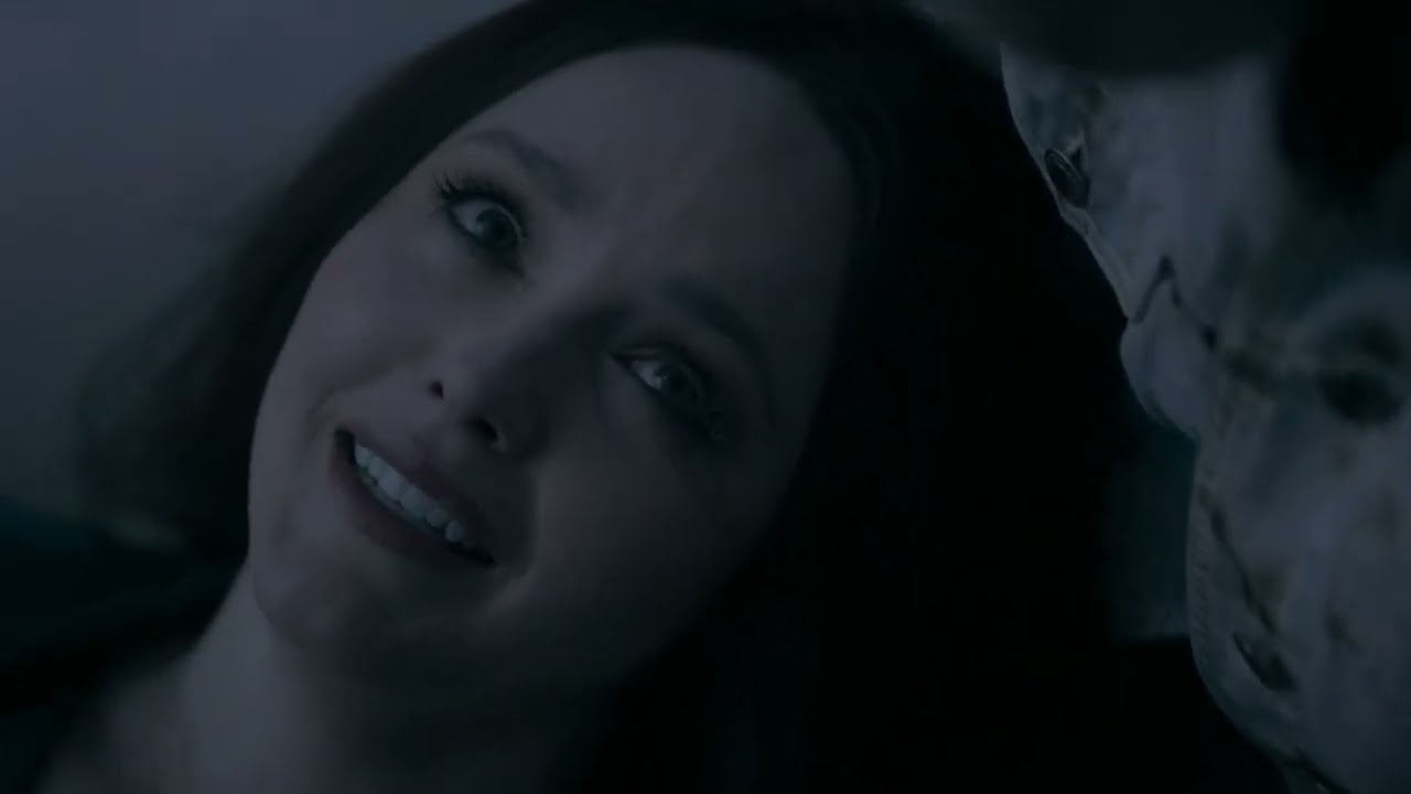 Legacies 4x19 Aurora sacrifices herself to save Hope