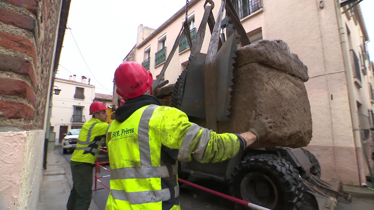Découverte d'un sarcophage de l'empire romain dans les sous-sols de la ville basse d'Elne