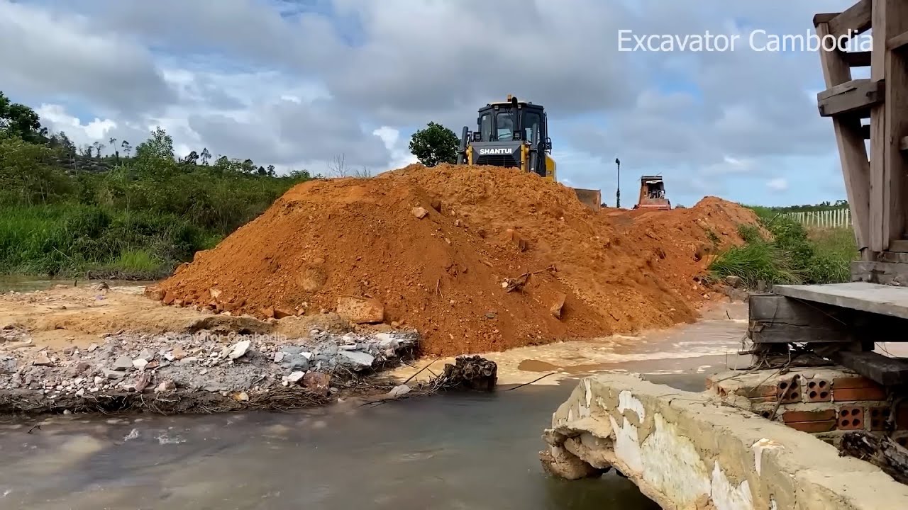 Video Processing Connection 100% Complete Road To Drainage System By Dump Truck And Bulldozer DH17C3