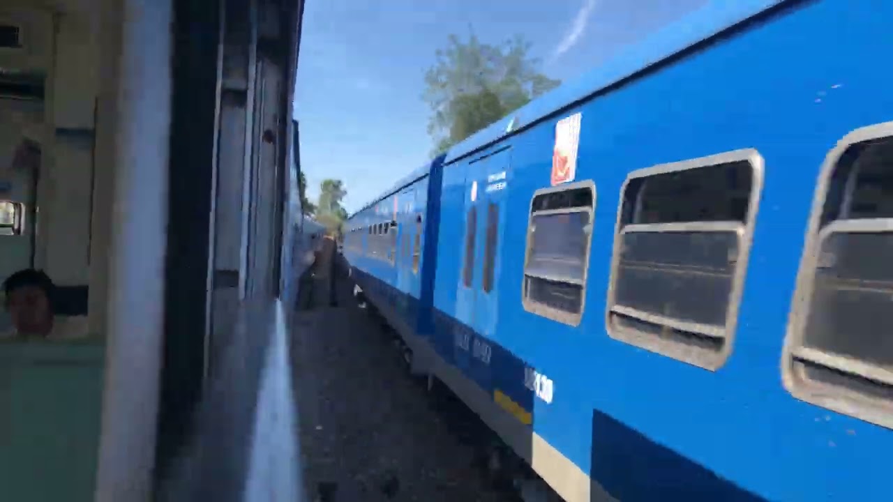 Locomotora (B969) Yendo Hacía Estación Palermo