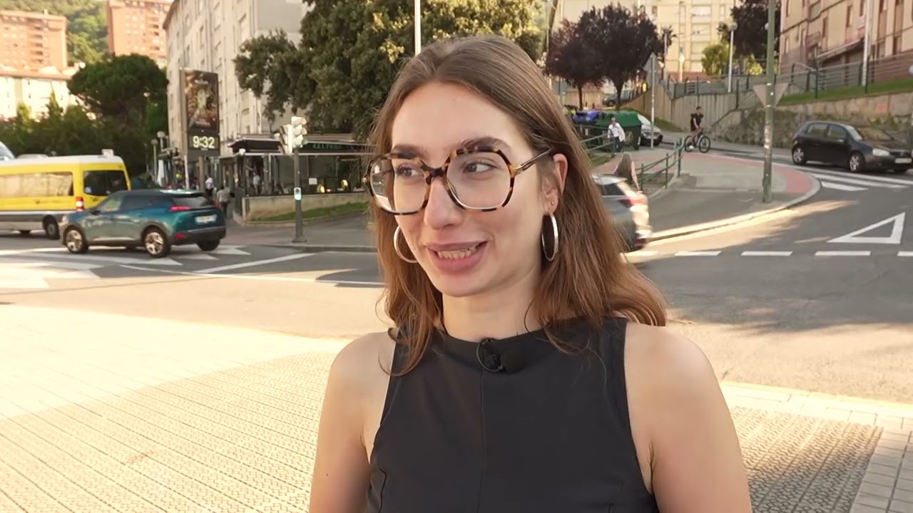 ÁLVARO PÉREZ NOS ENSEÑA OTXARKOAGA EN REVISTA DE VERANO 10 JULIO 2025