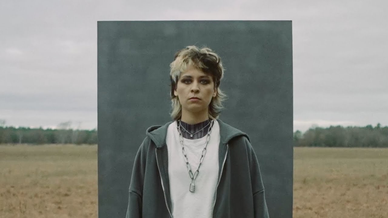 Paula Carolina &ndash; Angst Frisst Demokratie (Offizielles Musikvideo)