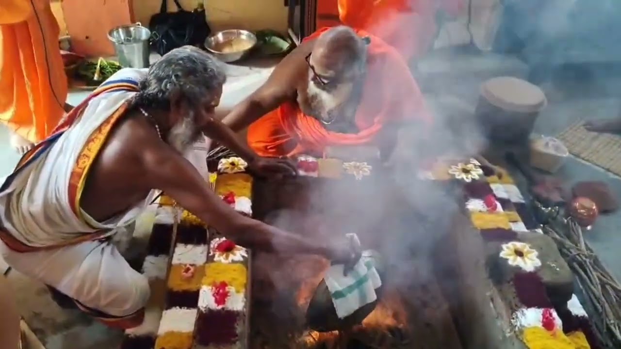  చిట్టి పిల్లారయ్య స్వామి వారి  వార్షికోత్సవ సందర్భంగా 2 వ.రోజు  అగ్నిమంథన కార్యక్రమం శతచండిహోమం 