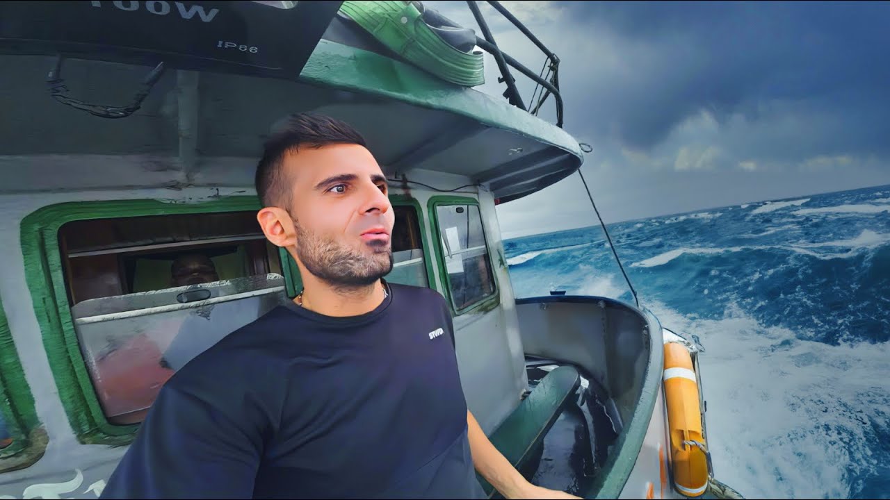 Singur pe oceanul controlat de pirații narcotraficanti  🇨🇴