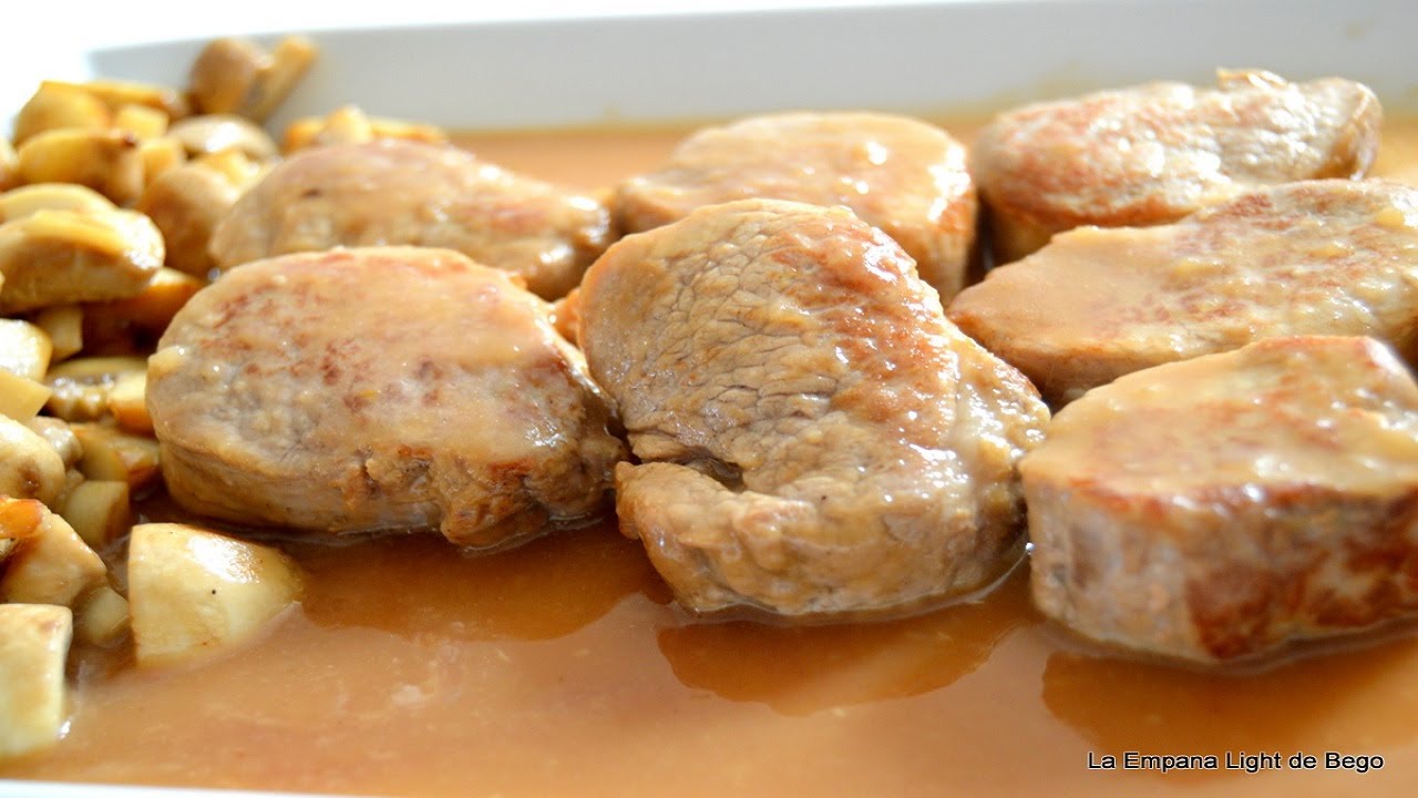 Solomillo de Cerdo en Salsa con Champiñones. Receta Fácil y Rápida.