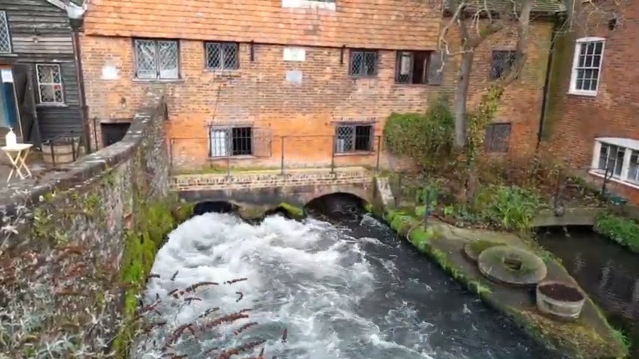 The Itchen Navigation canal