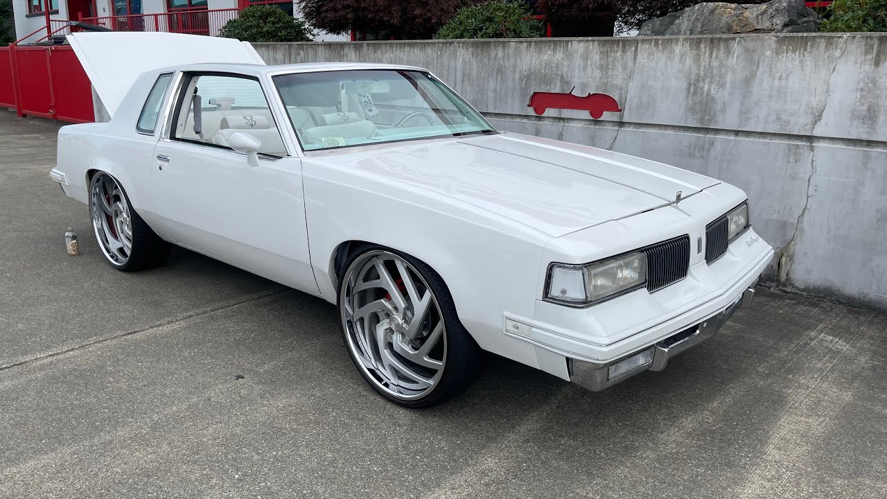 88 Cutlass white on white the Snowman  ⛄️⛄️⛄️💦