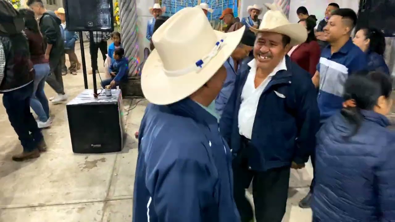 @ Trío Herencia Huasteca del Totonacapan              en las Lomas Coyutla Veracruz 🇲🇽