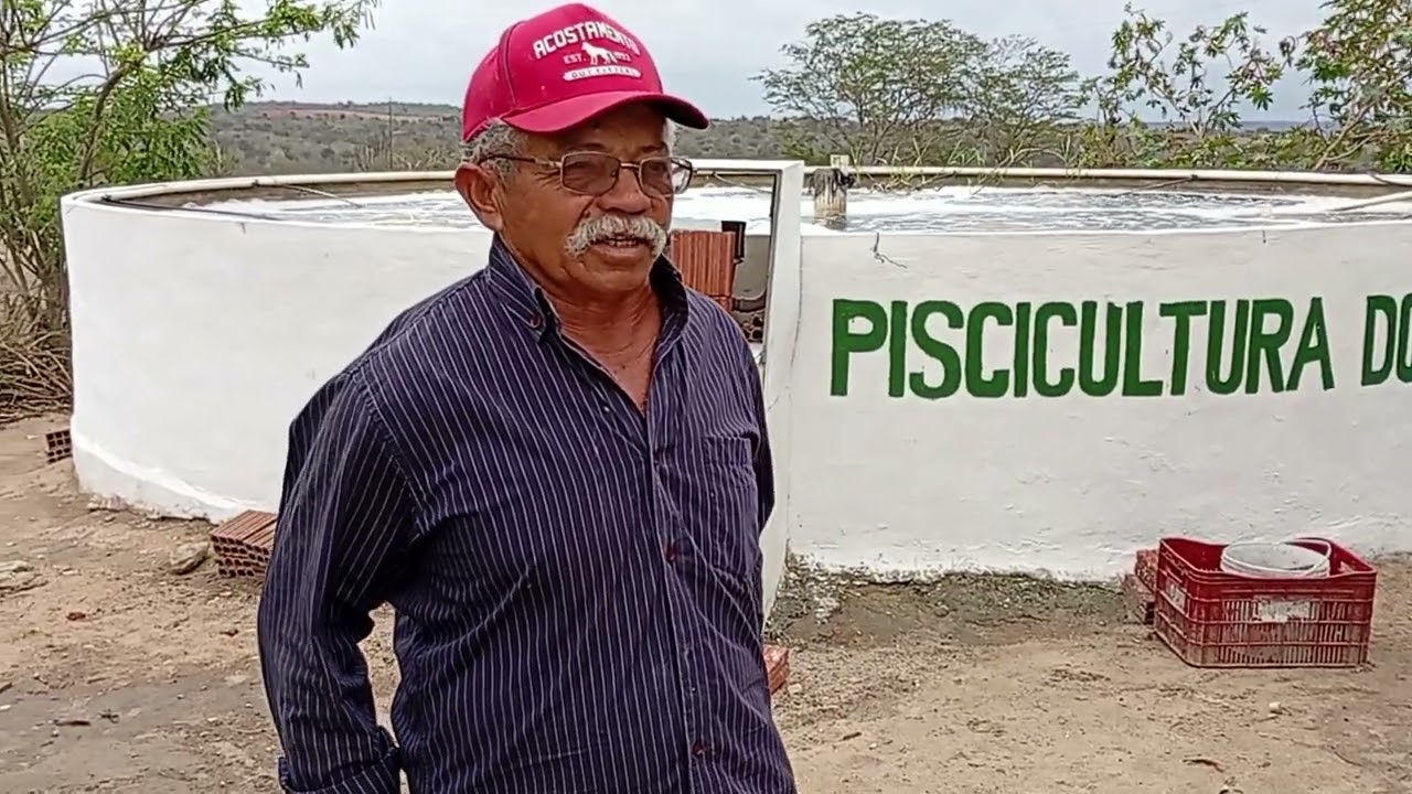 Seu roque divulgando o resultado da campanha do poço artesiano 