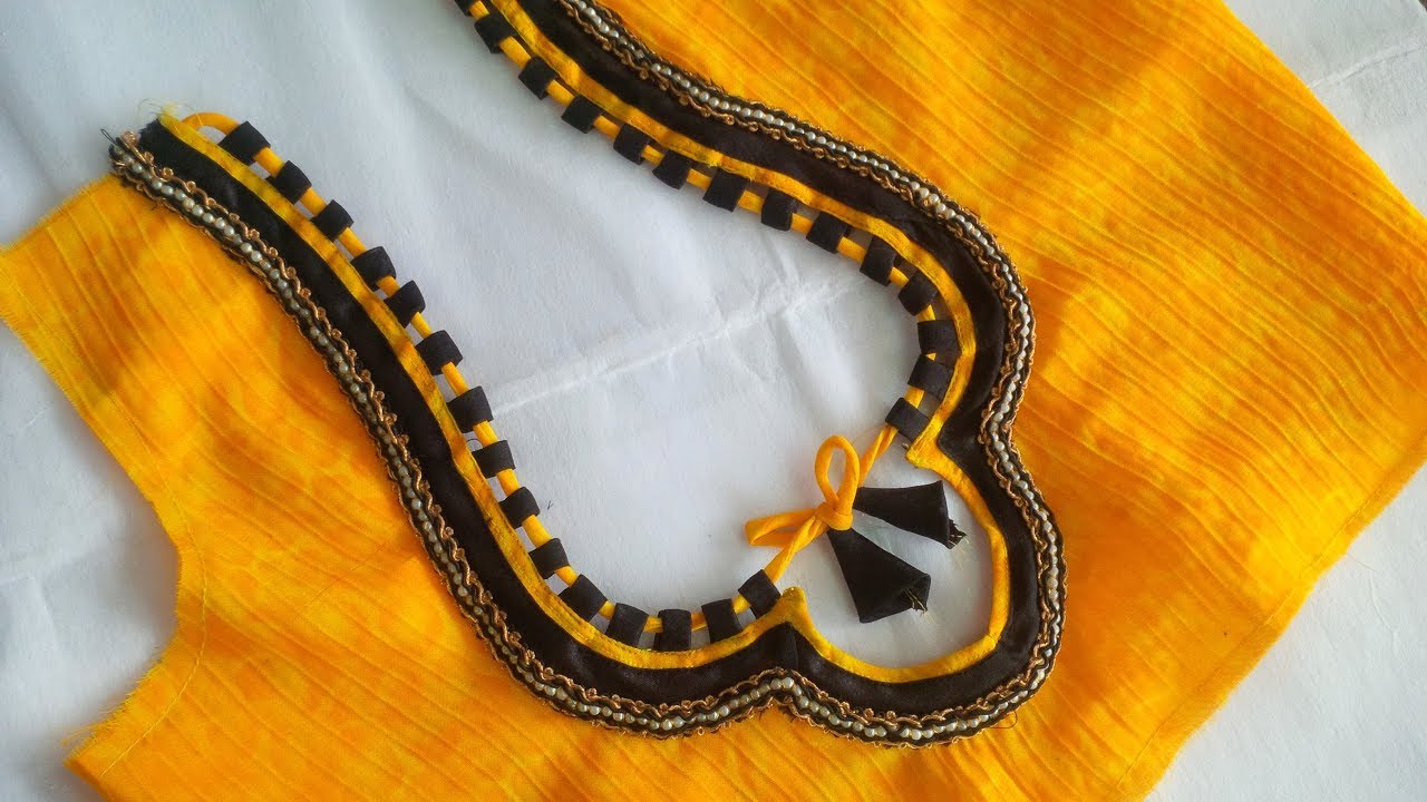 very beautyful blouse back neck desigen cutting and stitching