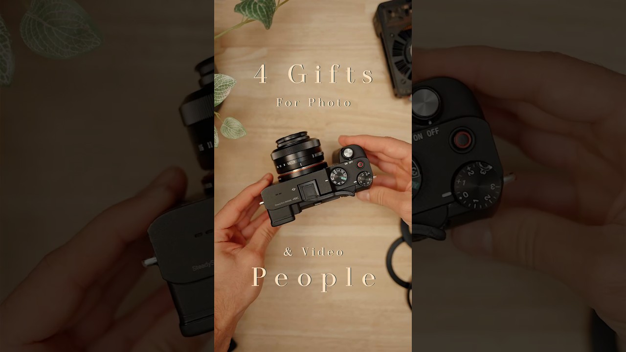 4 Gifts EVERY Photo / Video Person Wants 🎁
