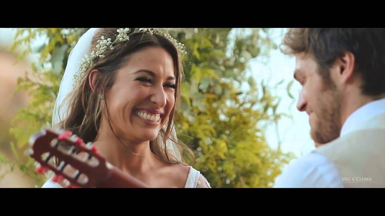 Gisele Itié e Emilio Dantas  um mini wedding à beira mar