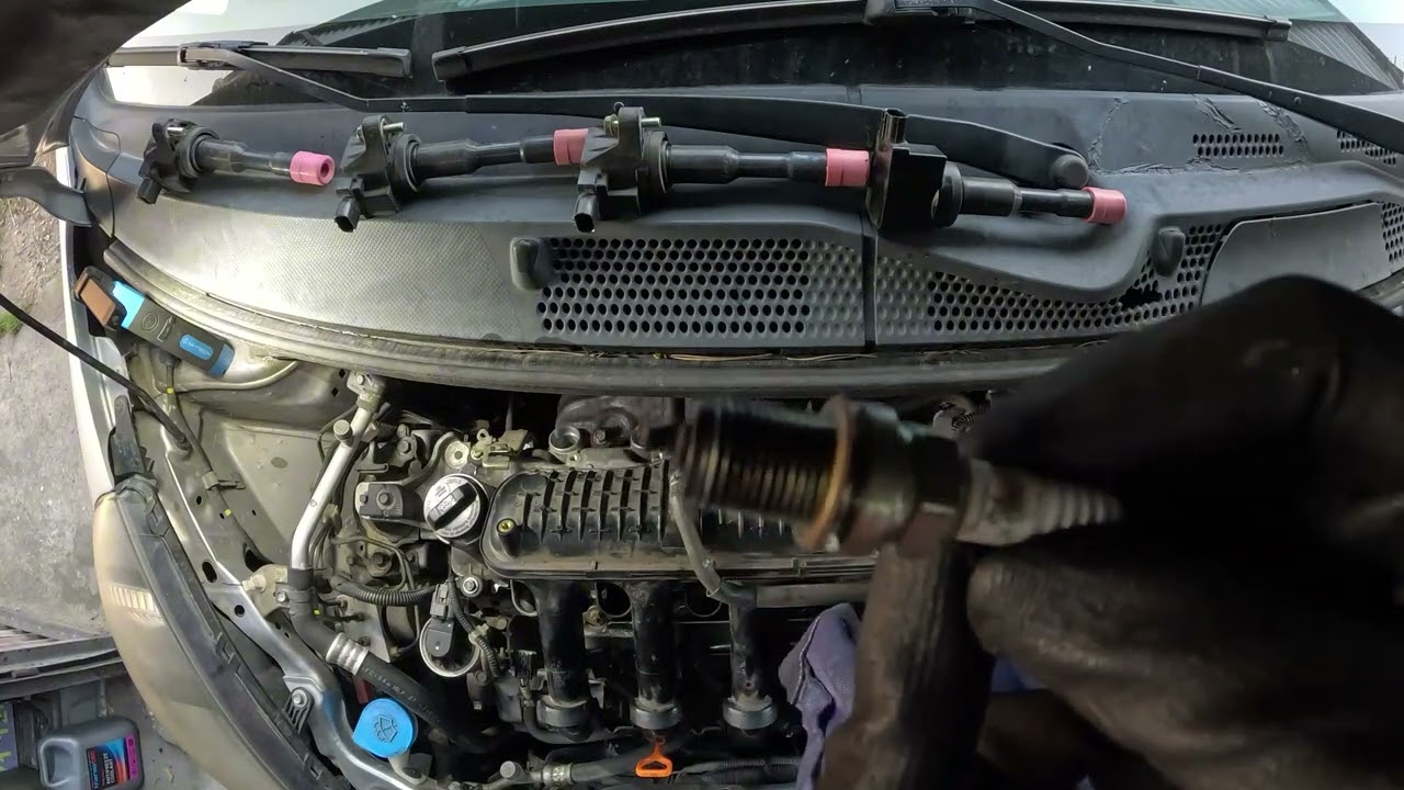 Honda Jazz wymiana Świec zapłonowych . 8 szt !!!