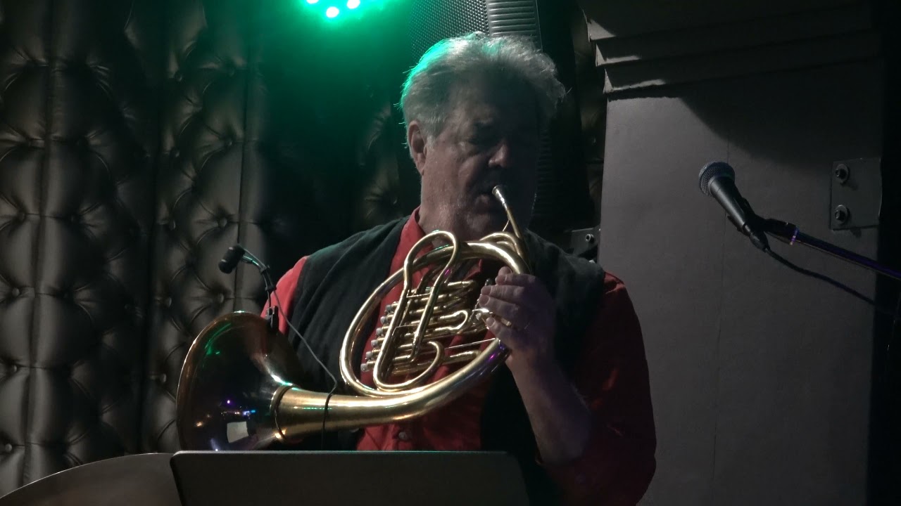 2021. 26 Novembro. Eric Terwilliger e a sua banda. Smooth jazz