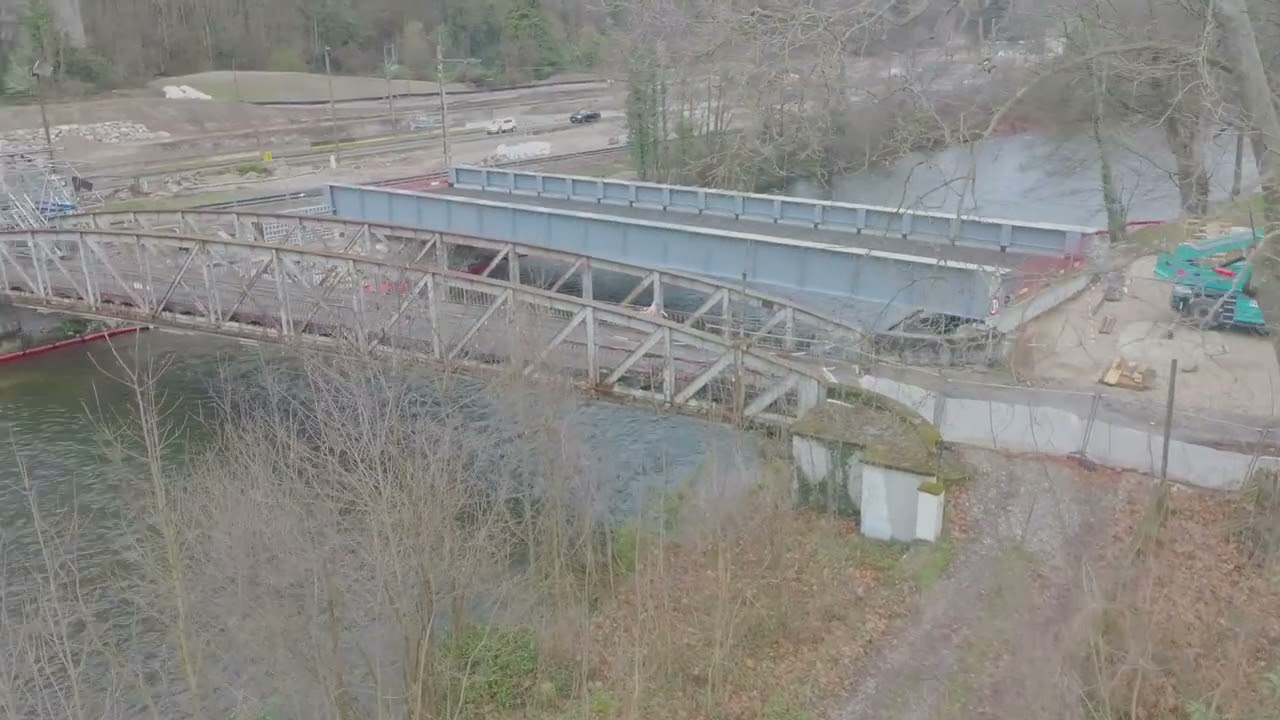 Le nouveau pont et rond point d Ussat 09
