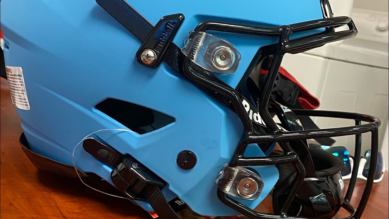 New Riddell Speedflex comparison of facemasks SF-2BD-SW vs CU-SF-2BD-SW-HP (OBJ style) 2 bars