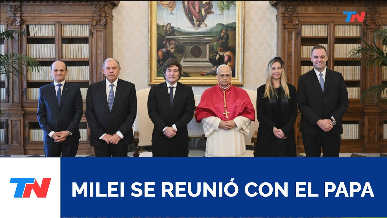 Milei mantuvo su primer encuentro con el papa León XIV, quien le anunció que visitará la Argentina