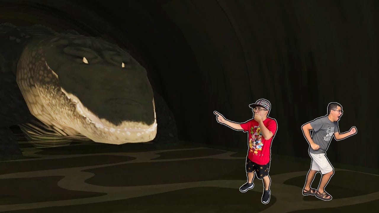 TENTAMOS ESCAPAR DE UM CROCODILO GIGANTE NO ESGOTO!!! (ROBLOX - PSYCO OLD FACTORY)