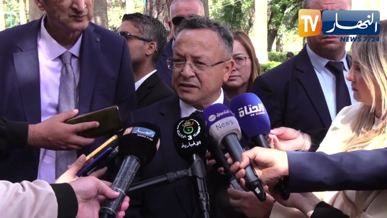 وزير التعليم العالي في زيارة