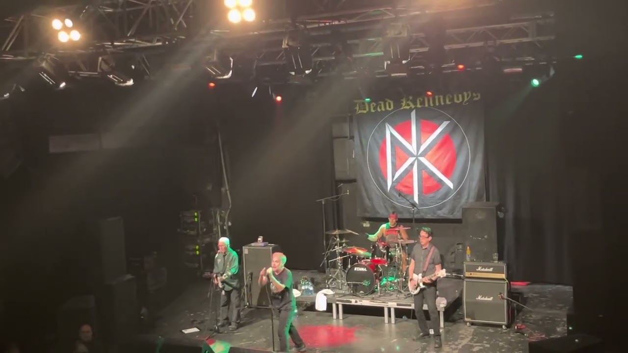 Dead Kennedys - MTV-Get Off The Air (live @ Arena, Vienna, Austria, 11/08/2022)