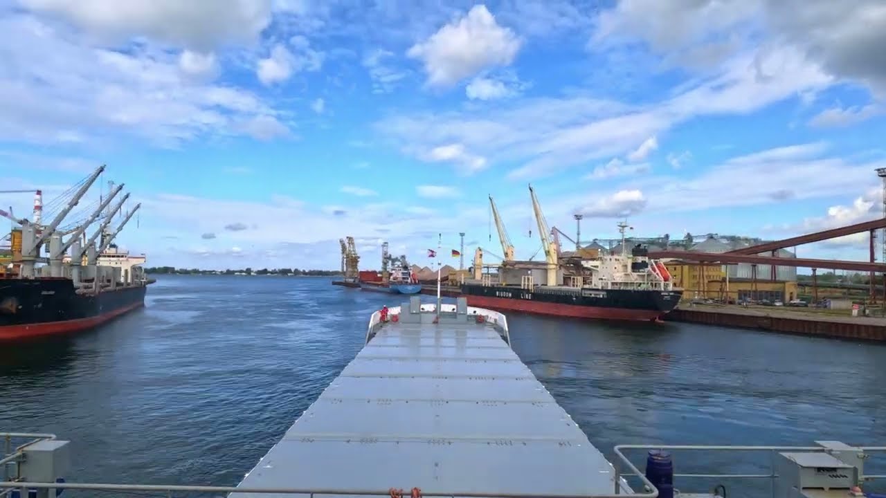 MV. Cederborg | Timelapse | 4K | Arrival port of Rostock, Germany