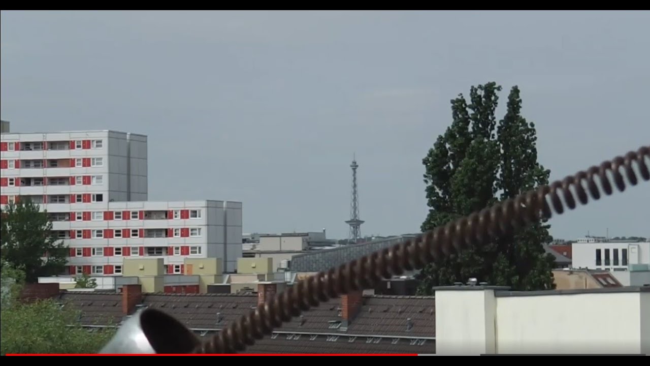 Kempinger 91. Vom Dach, 3 zugesetzte Fallstränge fräsen, 7 Stockwerke, bis Hausanschluss  im Keller.
