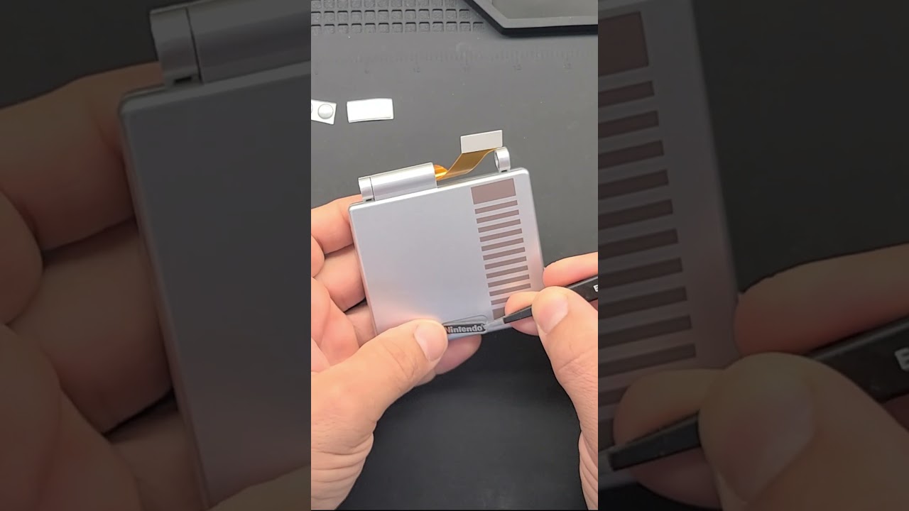How to Replace the Shell of a Nintendo Game Boy Advance SP:  Step-by-Step  DIY gaming projects