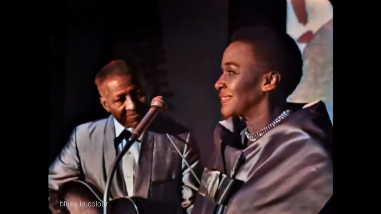 Victoria Spivey - 'Black Snake Blues' live [Colourised] 1963