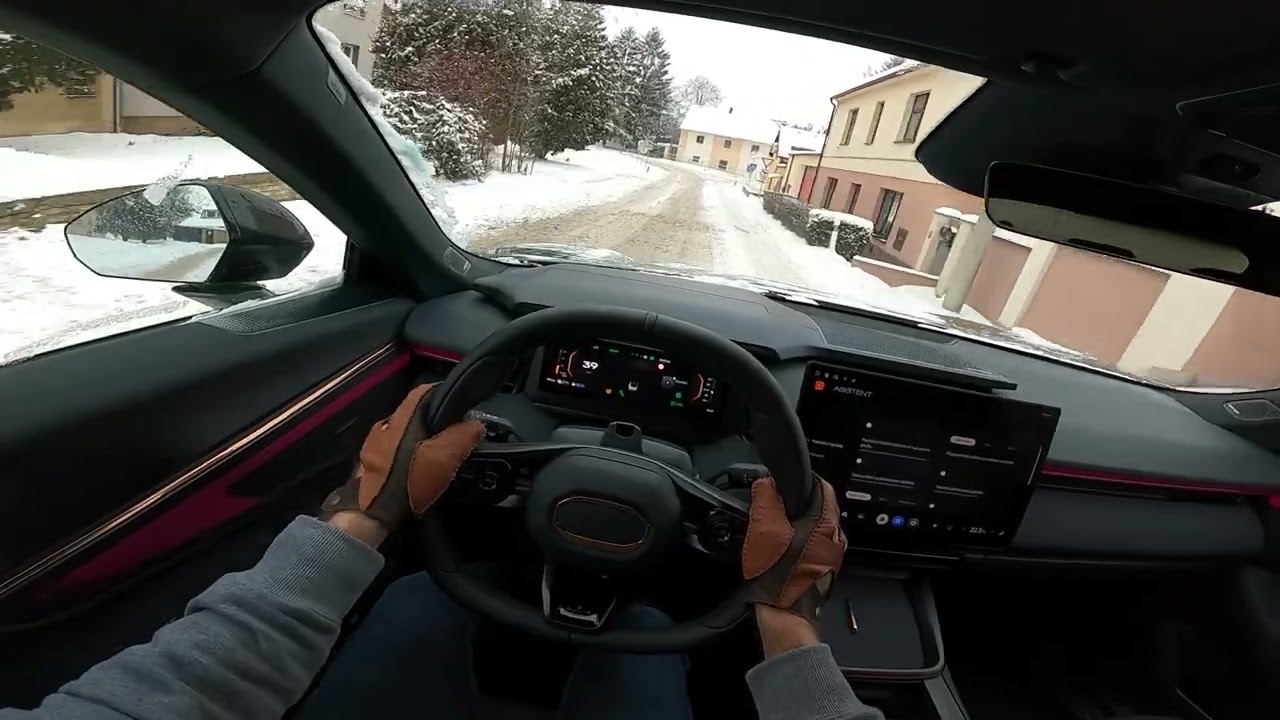 2025 Lynk & Co 08 | PHEV | POV driving on snow
