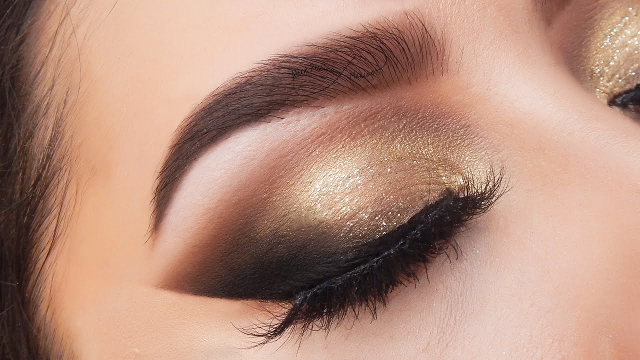 Maquillaje Glam Dorado tipo Smokey Eye