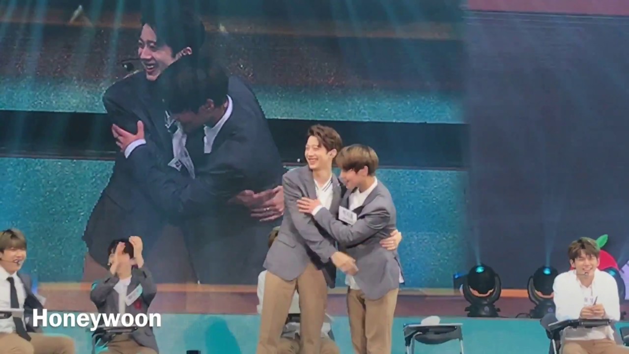 170922 [PANWINK] Park Ji Hoon Lai Guan Lin aegyo - Wanna One Singapore Fanmeet