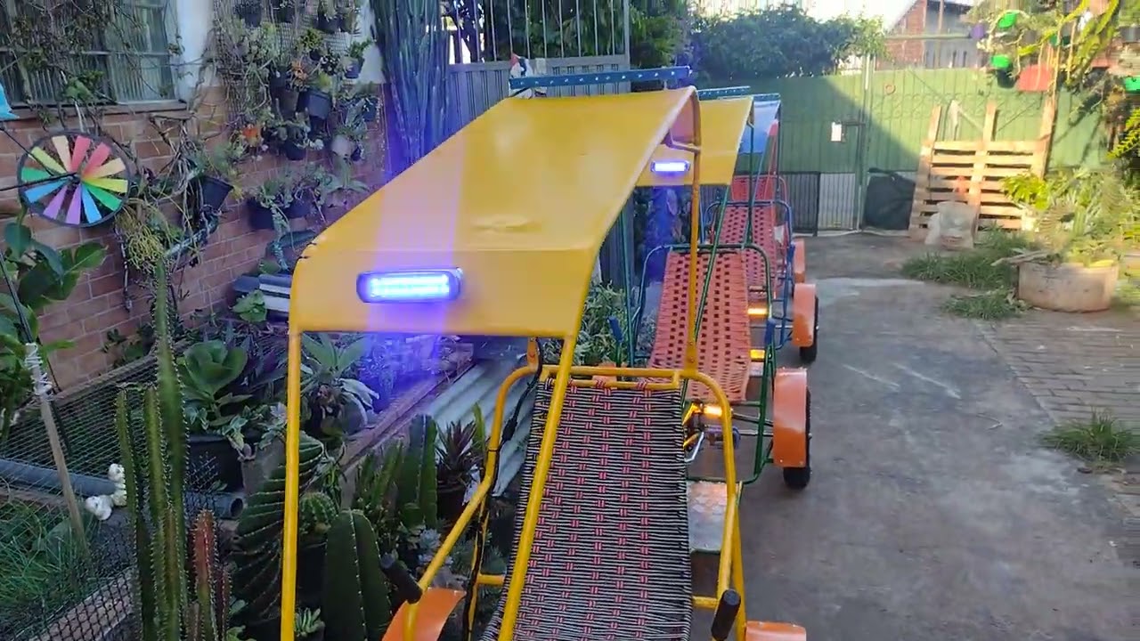 trenzinho a pedal