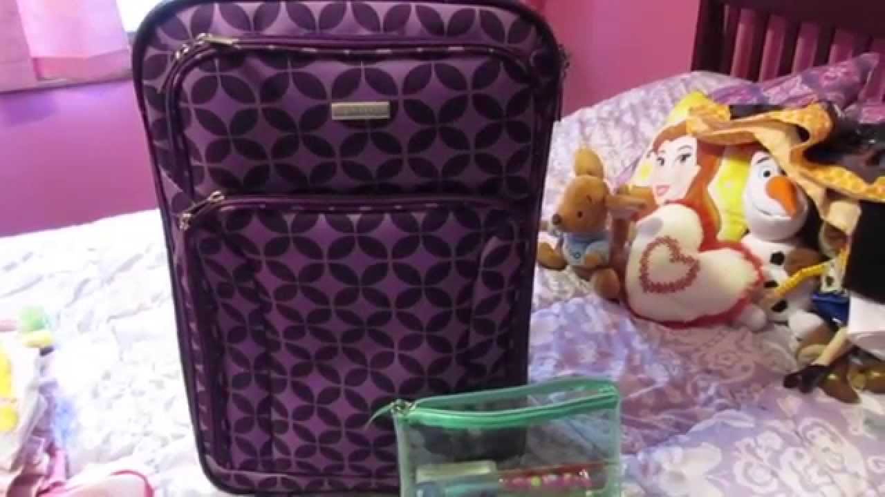 Packing for Disney World Vacation - Girl's Suitcase!