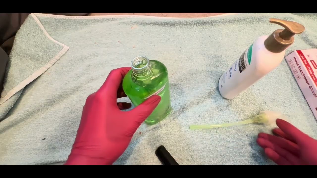 Red gloves and blue + lotion and aloe asmr #latex #asmr#puregloves #relax #satisfying 
