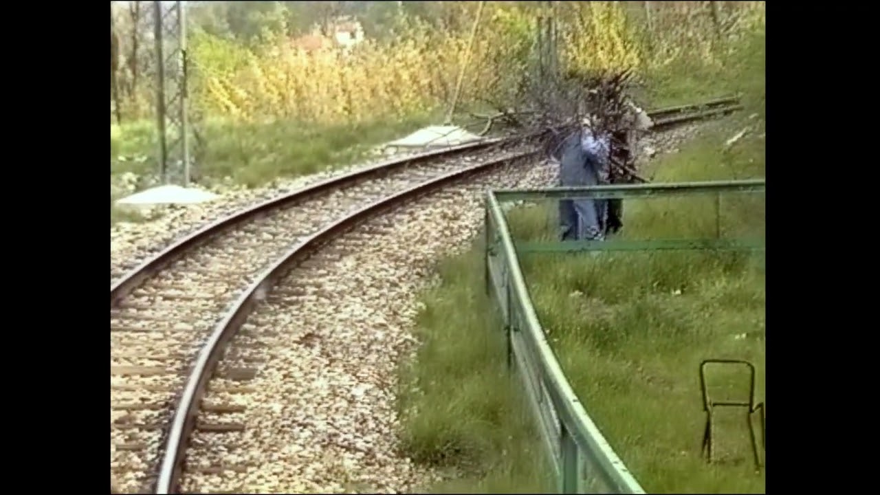 Ferrovia Genova  Casella - ripresa dalla motrice A2 senza commenti il  24 04 1994