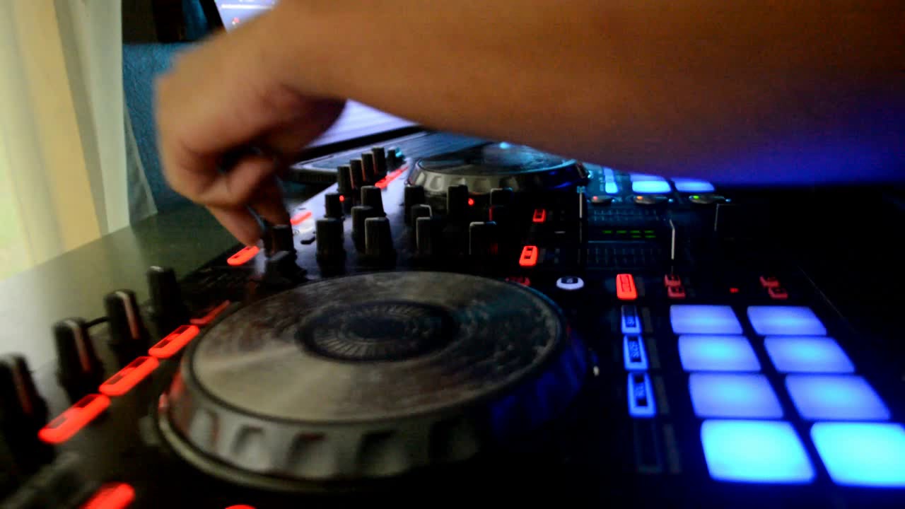 Reggaeton Cristiano Dj Jeff mix en vivo. Alex Zurdo- Musiko- Ariel Kelly- Madiel Lara