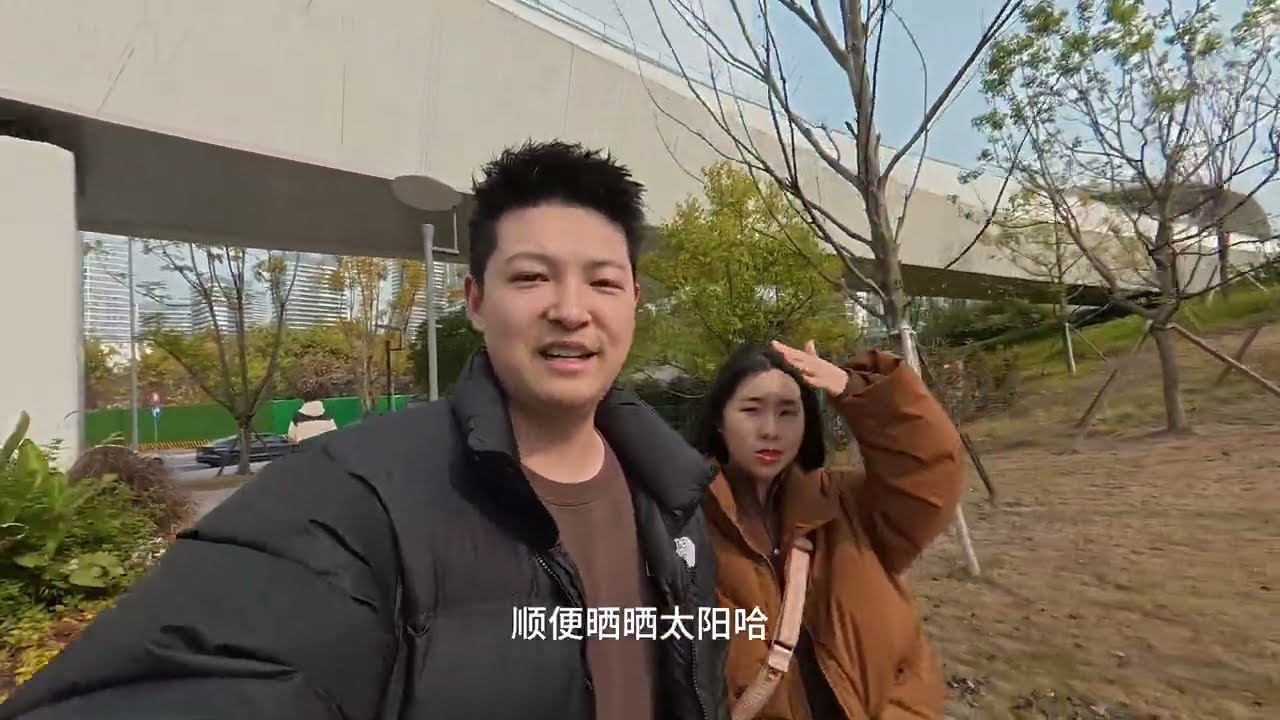 体验成都公交趣耍巴士，比亚迪双层公交车，喝着咖啡逛成都太棒了 #双层公交车 #成都