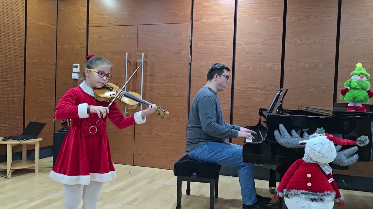 Teodora Popescu 10 ani, Dans taranesc de C Dumitrescu, concurs Magia Colindelor 12 dec 2025