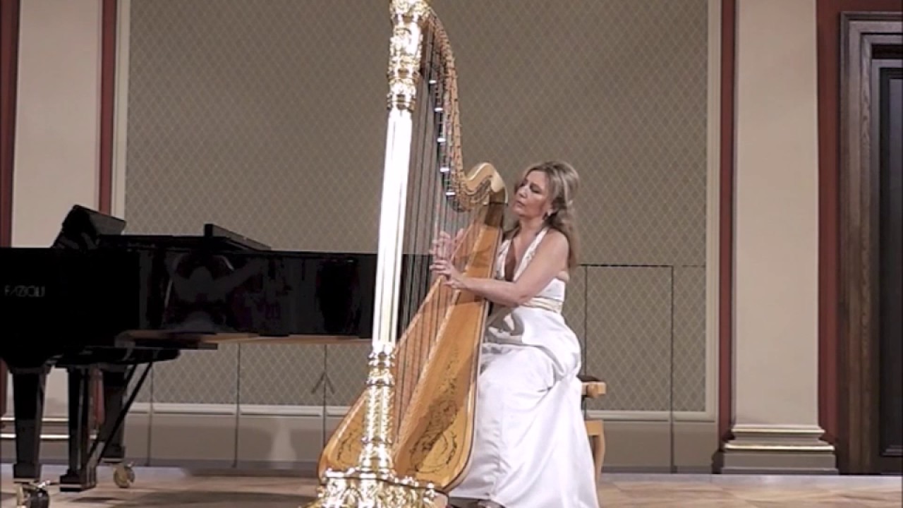JANA BOUŠKOVÁ plays LIEBESTRAUM by Franz Liszt