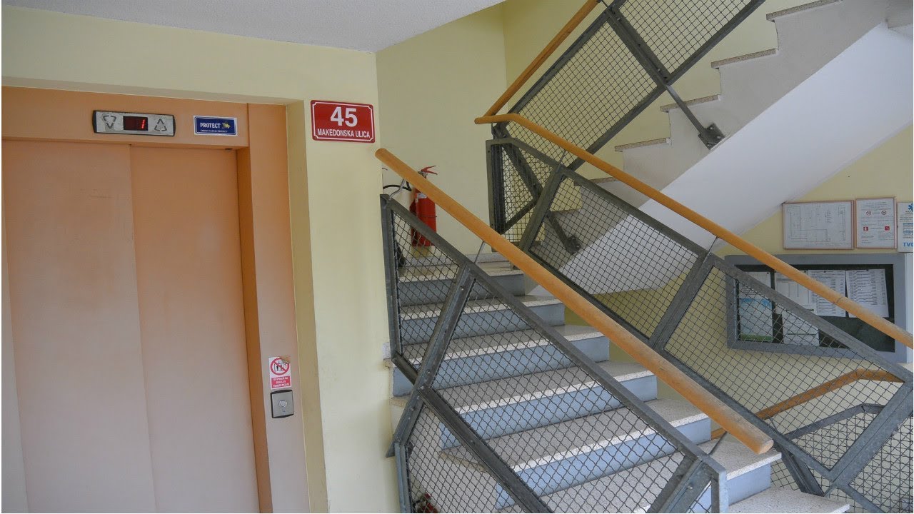 AMAZING 2002 Kone MonoSpace Sigma traction elevator @ Makedonska ulica 45, Maribor, Slovenia
