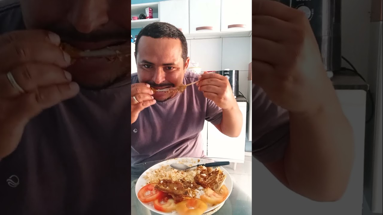 Bora comer Pato  no molho com arroz branco e tomate 🍅 